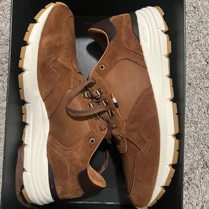 NEW Allen Edmonds Canyon Men’s shoe- size 9.5